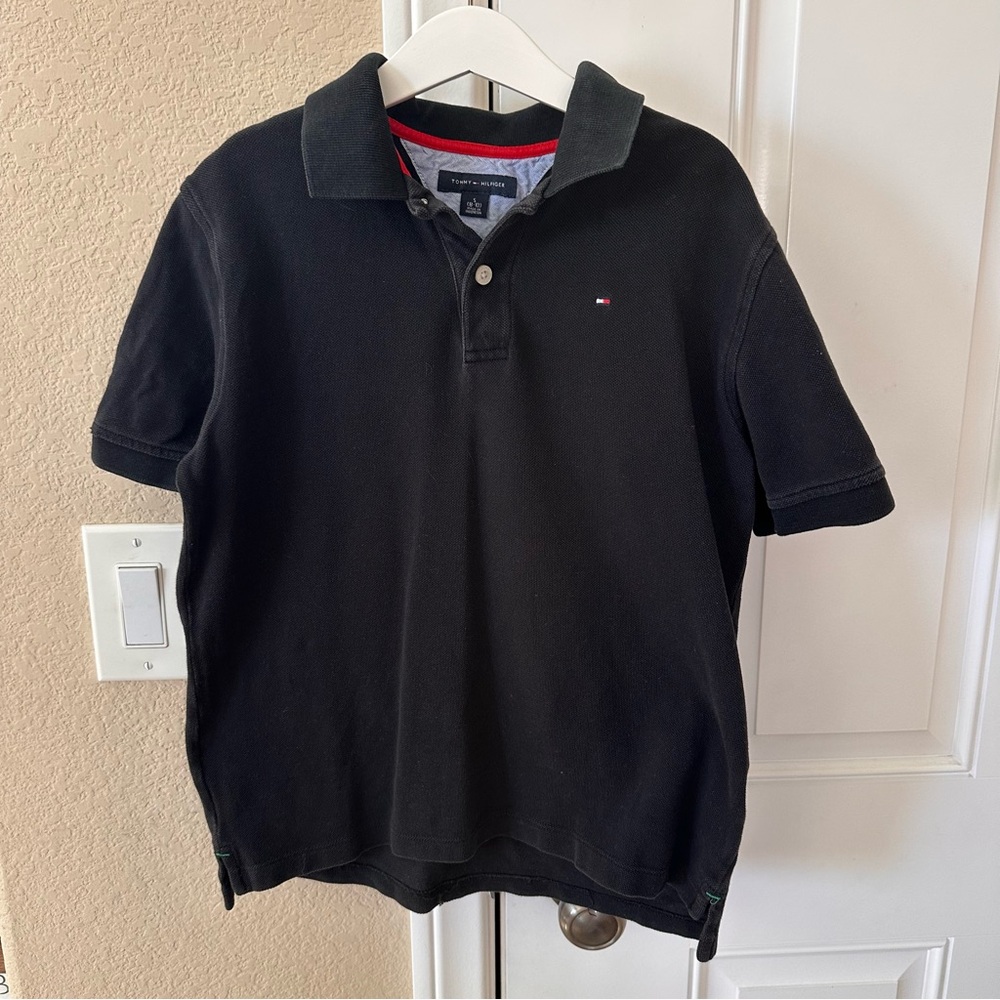 Tommy Hilfiger Boys Black Short-Sleeved T-shirt Size S (8-10)